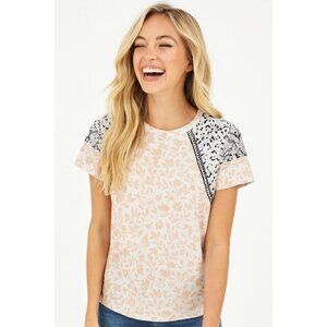Women's Short Sleeve Crew Neck T-Shirt – Size XS – NWT – Soft & Comfy